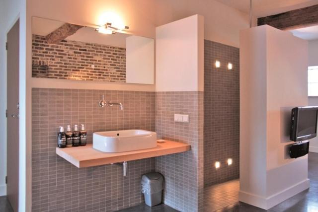 Cour 8 Lofts Guest House Maastricht Bagian luar foto