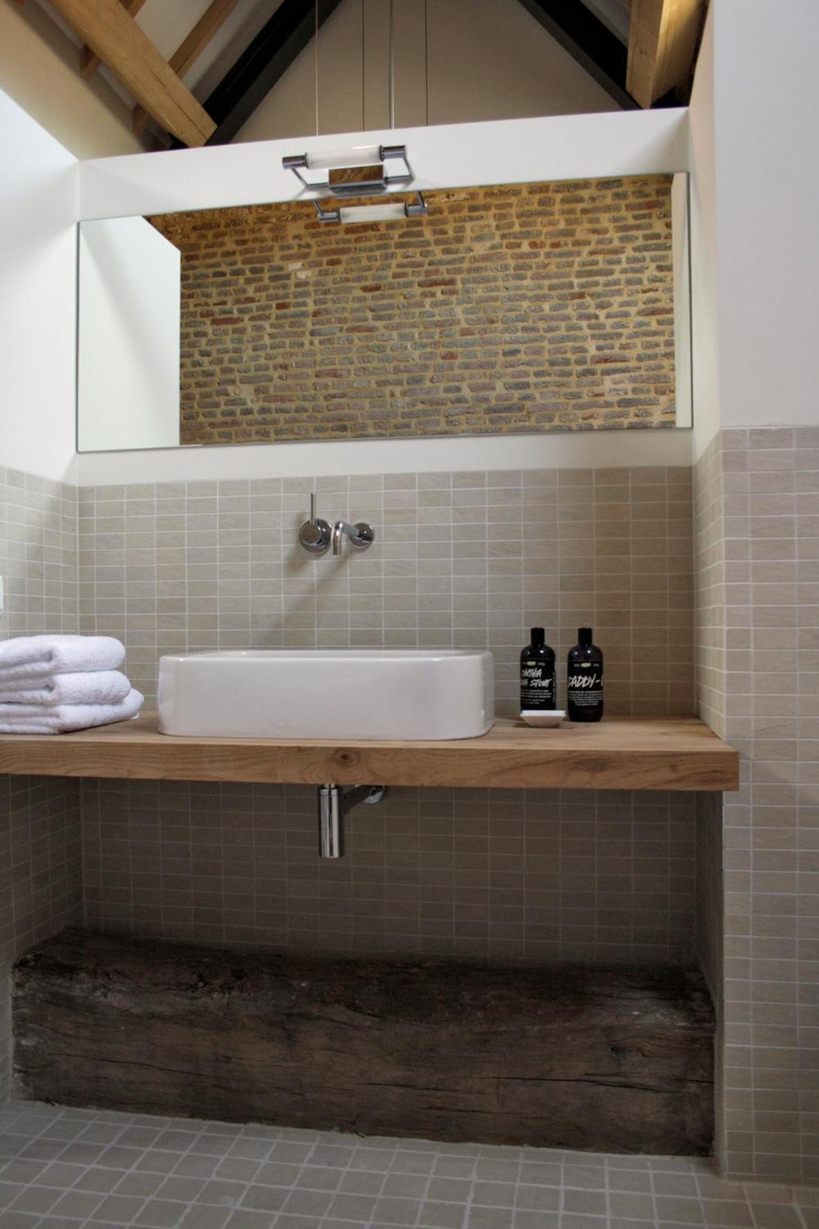 Cour 8 Lofts Guest House Maastricht Bagian luar foto