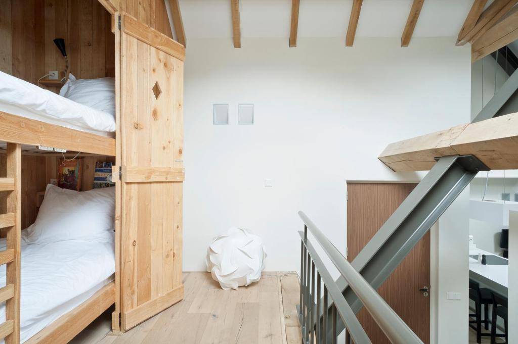 Cour 8 Lofts Guest House Maastricht Ruang foto