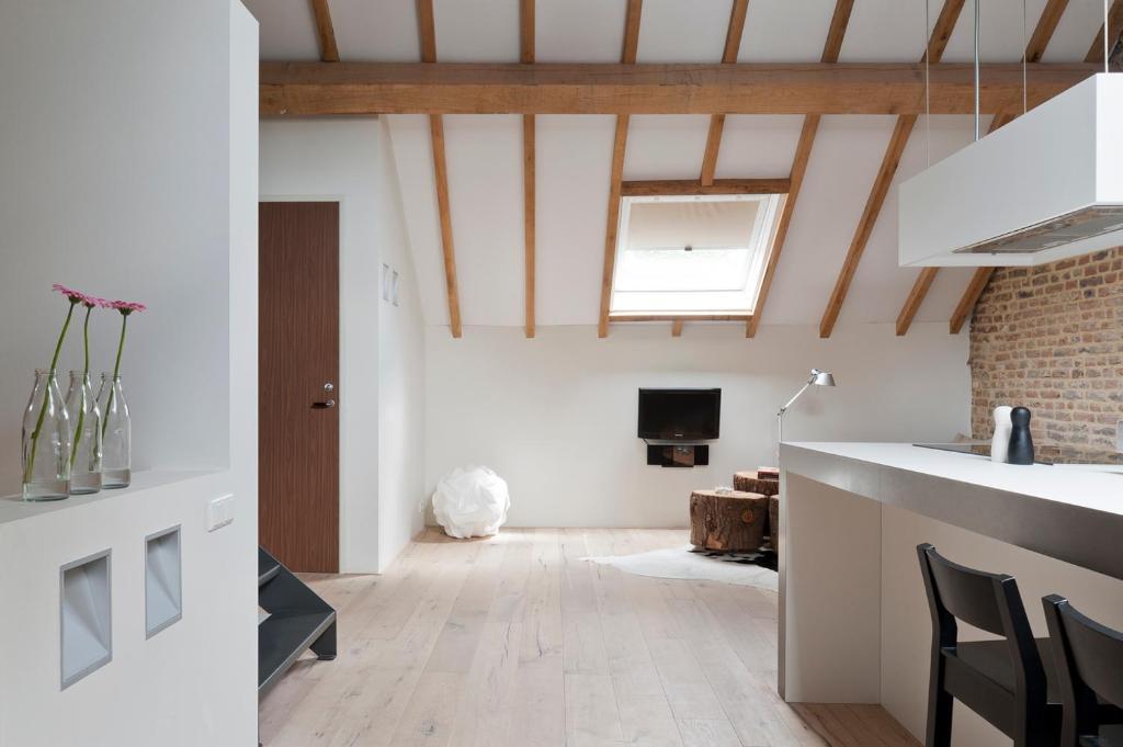 Cour 8 Lofts Guest House Maastricht Ruang foto