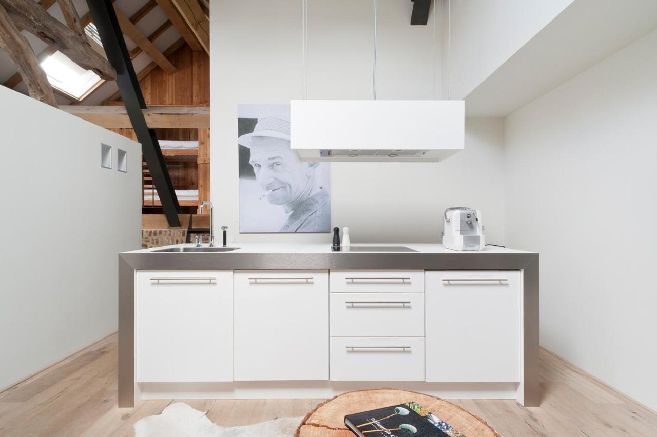 Cour 8 Lofts Guest House Maastricht Bagian luar foto